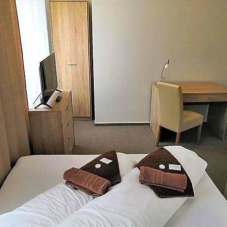 Hotel Marianeum 3*
